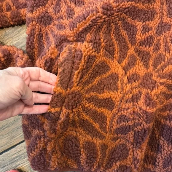 Parks Project Fleece- NWOT! - Picture 3 of 4